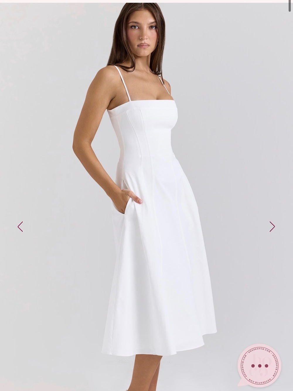 House of CB ‘Dolly’ White Stretch Cotton A-Line Midi Sundress - Picture 2 of 8